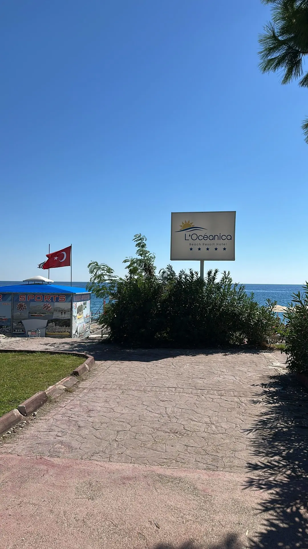 Пляж отеля Loceanica 5*