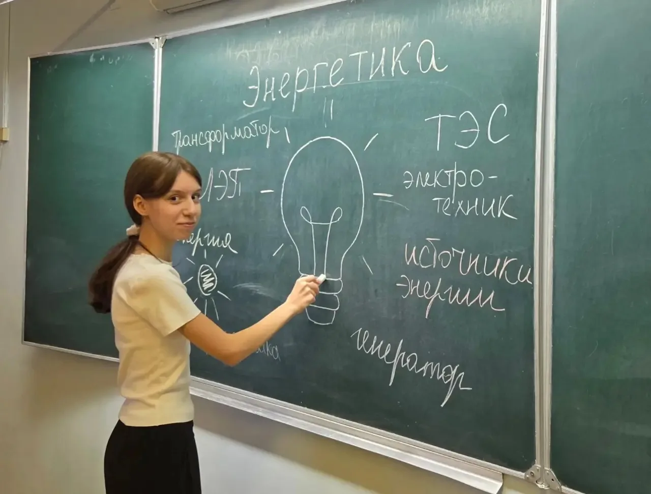 Сегодня, 15 октября, в нашей школе прошло 6-е занятие курса «Россия — мои горизонты». Т...