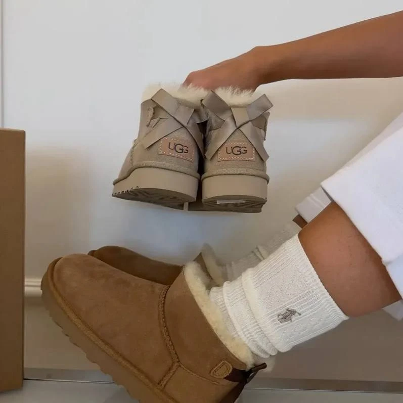 UGG