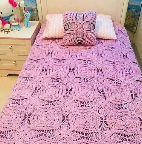 Очень красивый плед из мотивов