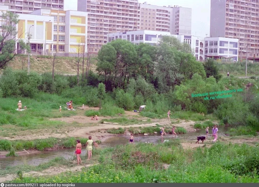 Купание на реке Битца в 1994 году 💚