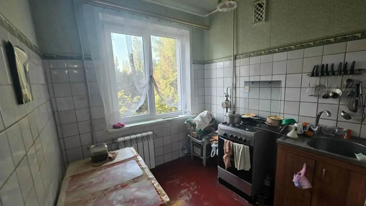 Продам 3-комн квартиру кв. Левченко 18 А. Этаж 4/5, квартира не угловая. Общая площадь ...