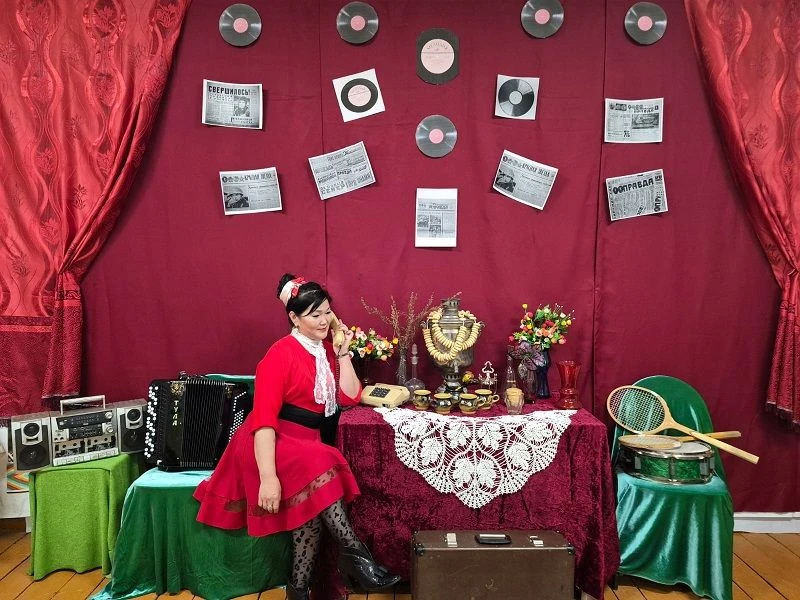 В Усть-Янске прошел ретро-вечер «Назад в СССР»