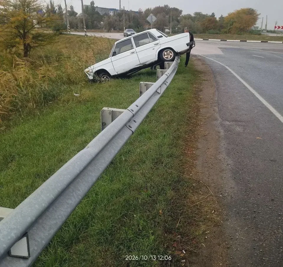 Осторожность на мокрой дороге