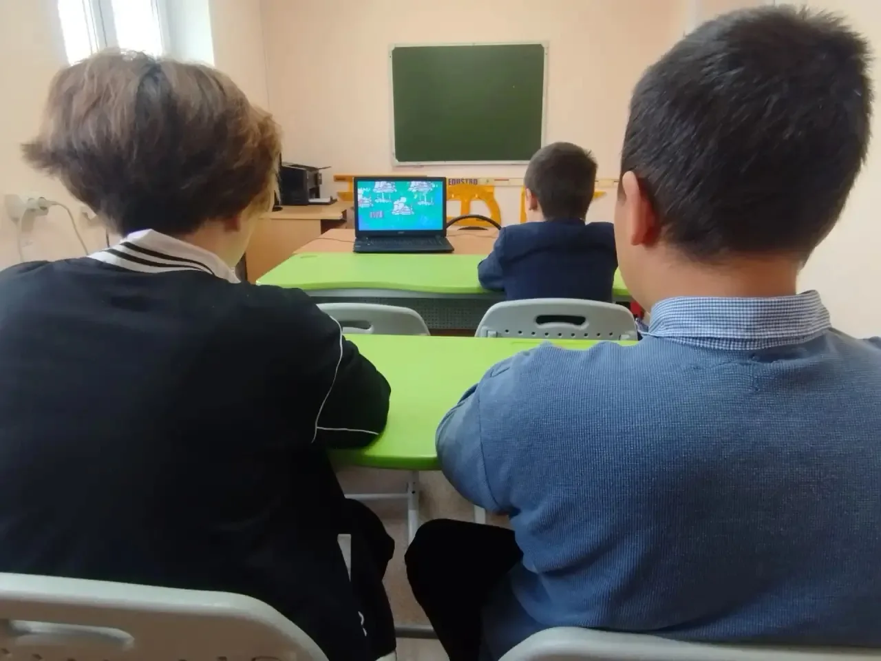 Сегодня в Сеитовской школе прошло очередное занятие курса «Россия — мои горизонты» по т...