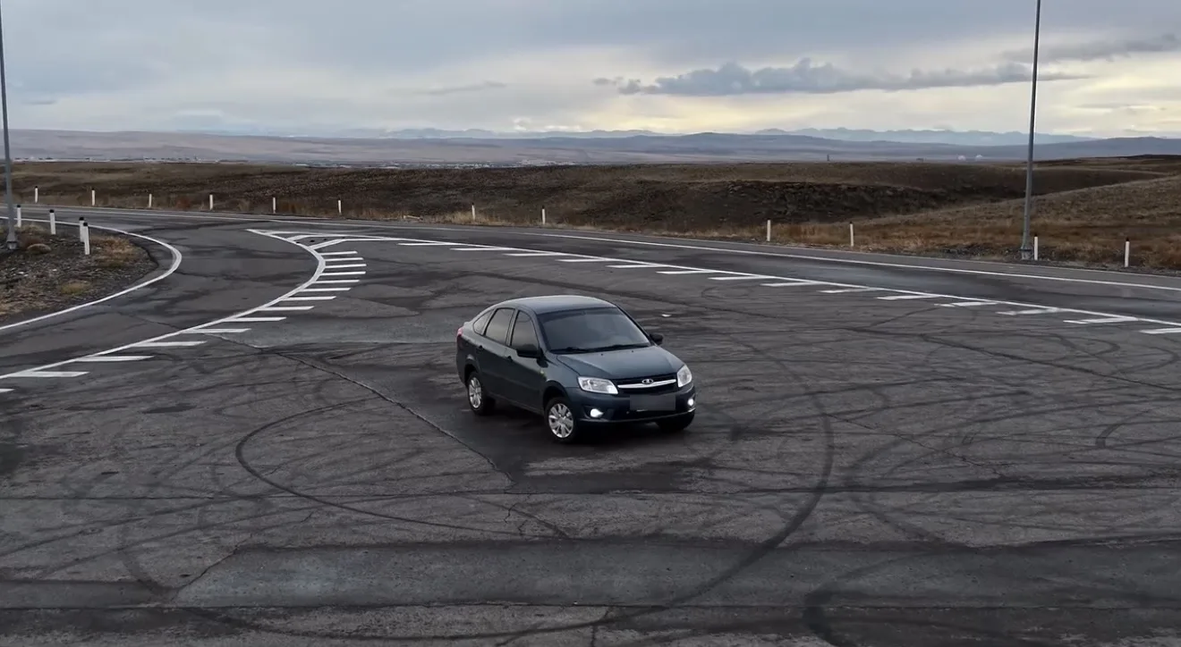 Автомобиль Lada Granta за репост? Да, это реально! “Драйв 17” запускает большой розыгры...
