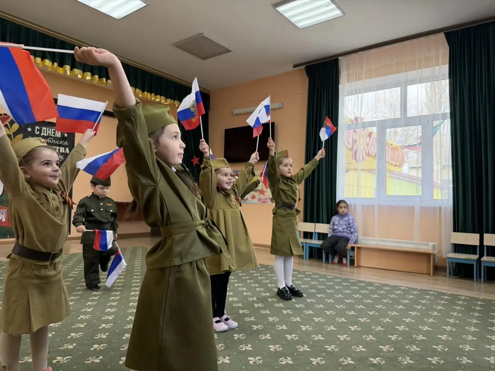 Группа «Лучики»