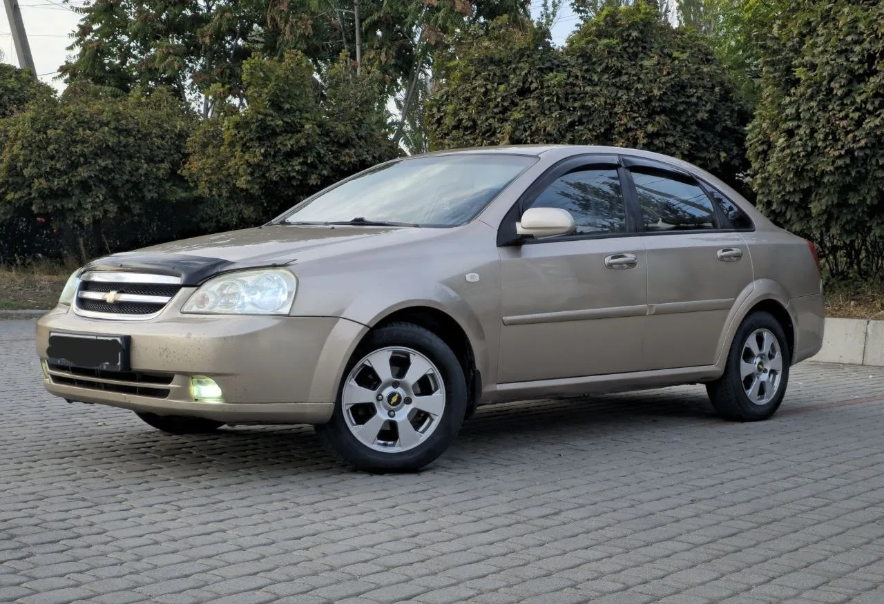 Продам CHEVROLET Lacetti ( CHEVROLET лачети)