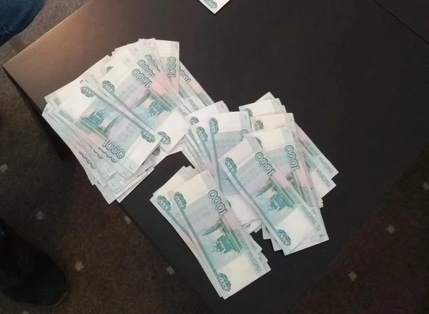 Кировчанин вскрыл сейф сожительницы и забрал деньги