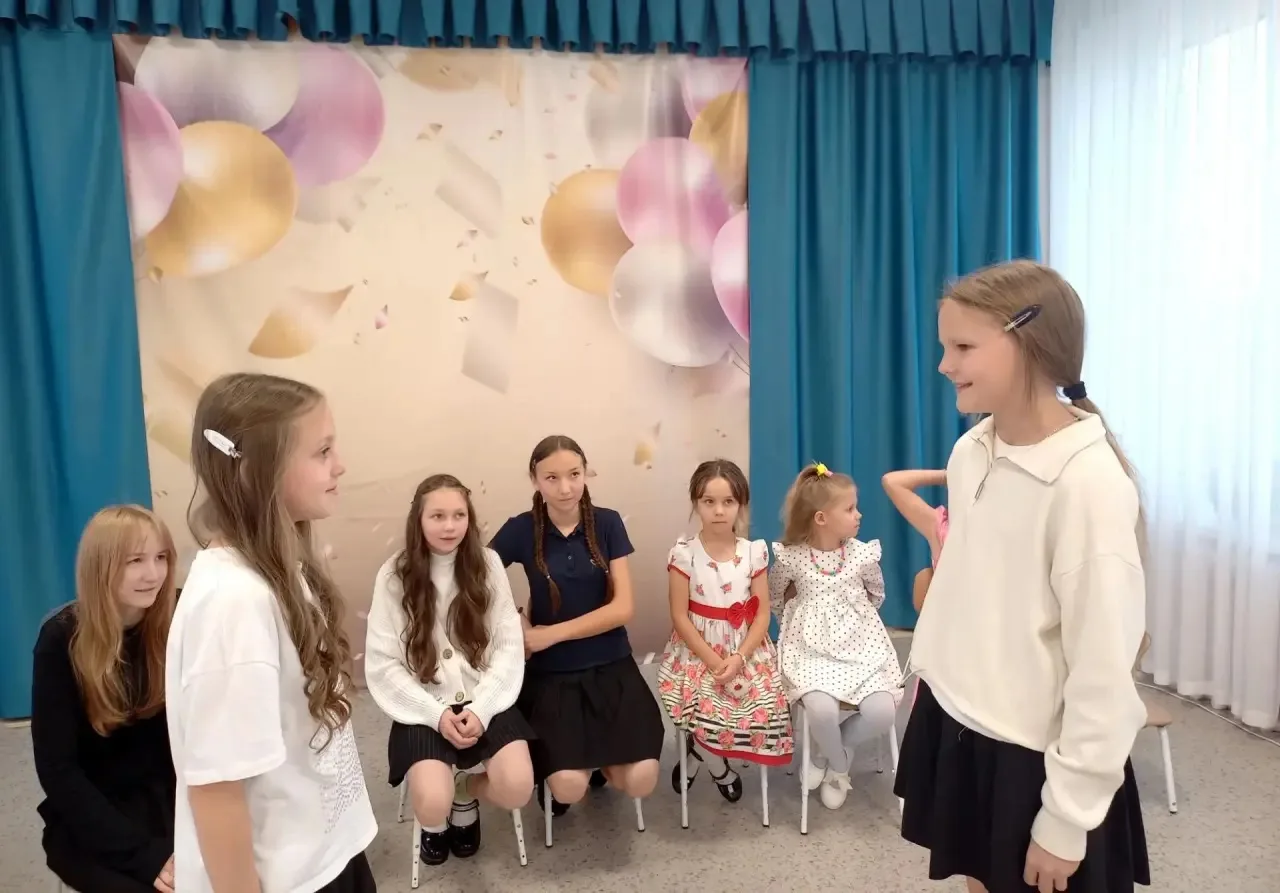 Игровая программа, посвящённая Дню девочек, прошла в тёплой и дружеской атмосфере. Дево...