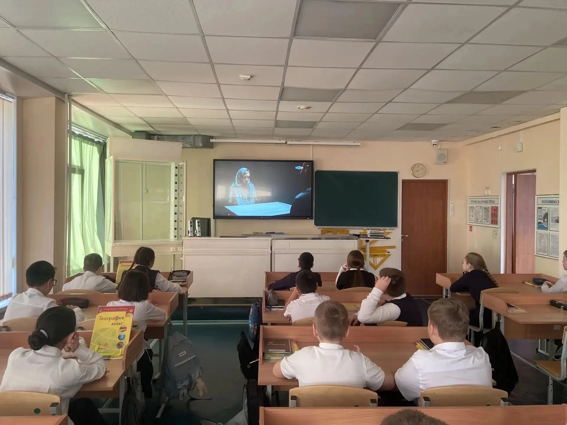 📌 Сегодня социальные педагоги нашей школы провели занятия для обучающихся по вопросам ...