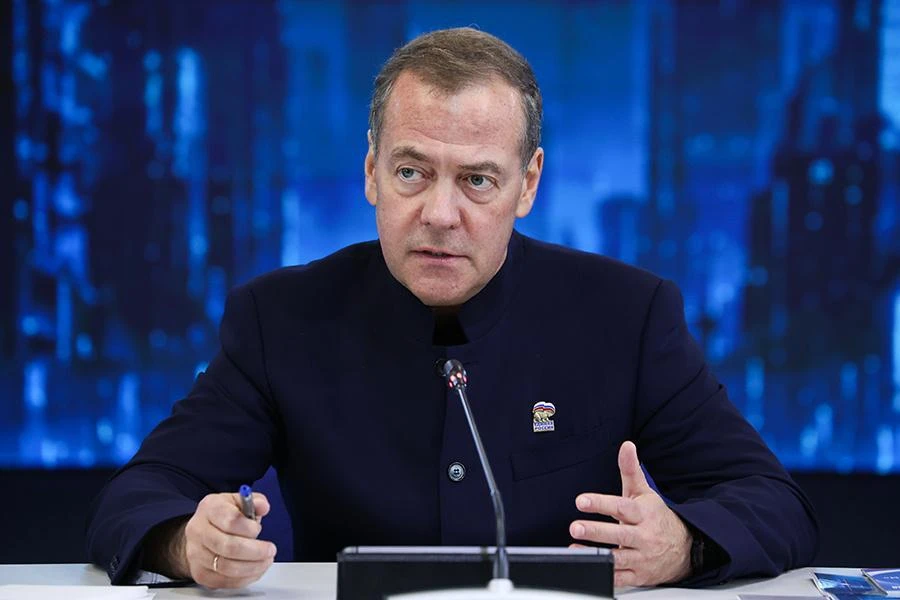 🇷🇺🇺🇦 «Зеленая вошь возмущена»: Дмитрий Медведев прокомментировал  возможное прекращ...