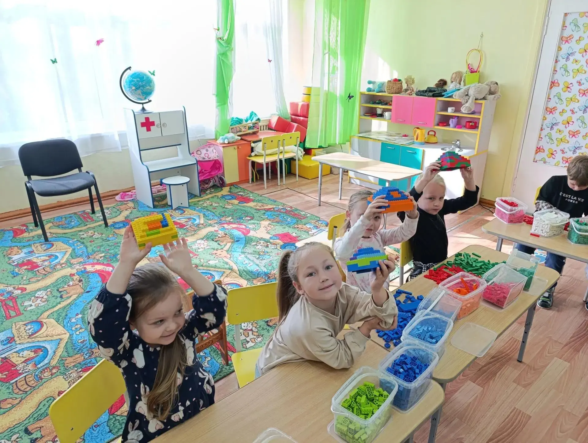 🧱 «Робототехника» в детских садах: от «стопки» к «внахлёст»!