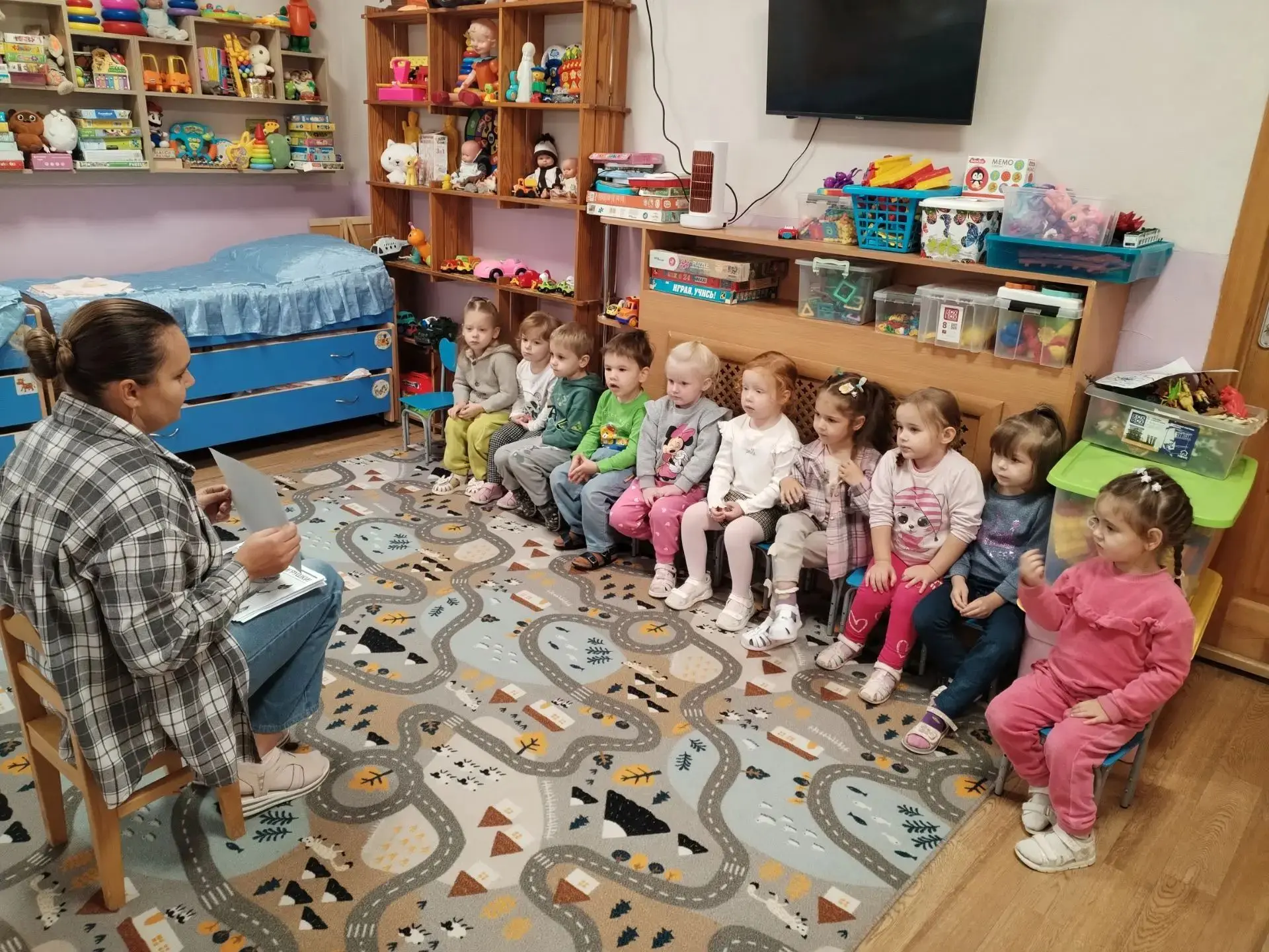 В рамках Всероссийского открытого урока культуры безопасности,  малыши второй младшей г...