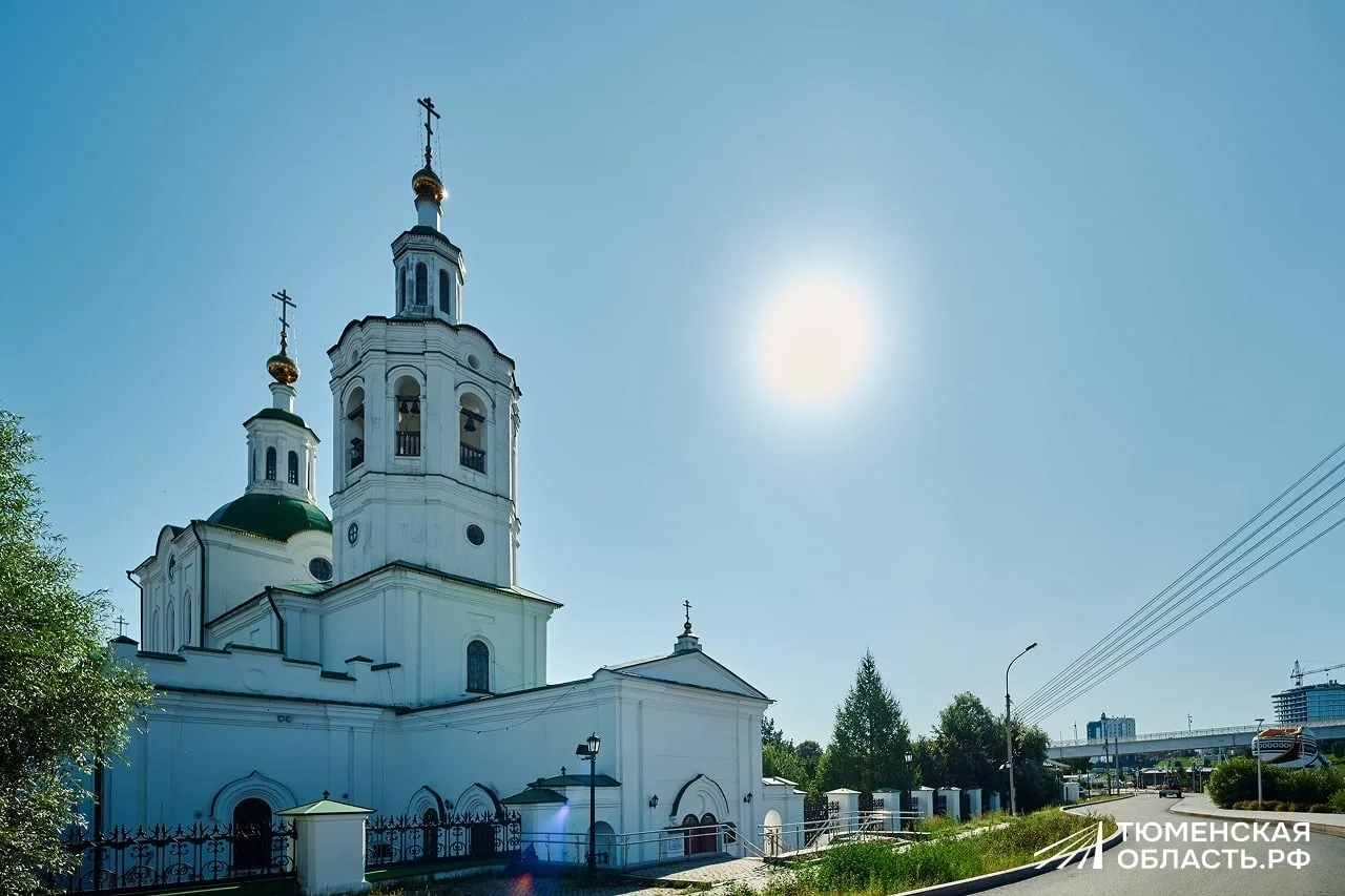 Вознесенско-Георгиевский храм — почему его называют «Белым лебедем»?