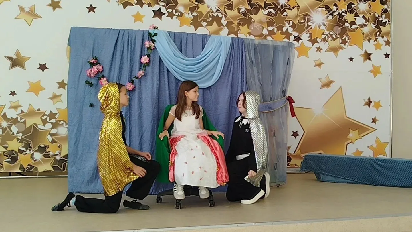 🎉 Школьный театр "Новые лица" участвует в фестивале "Театральное Приволжье"! 🎉