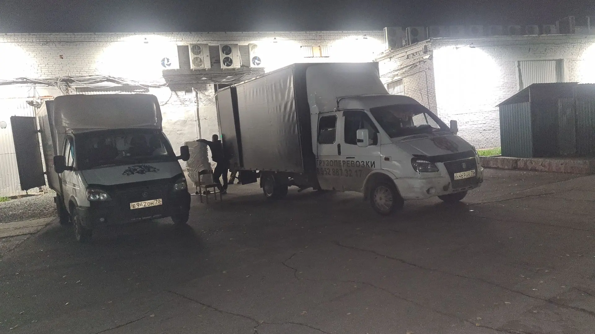 Транспорт возьмём груз от железногорска до Томска Северска две газели одна 4,20 высота ...
