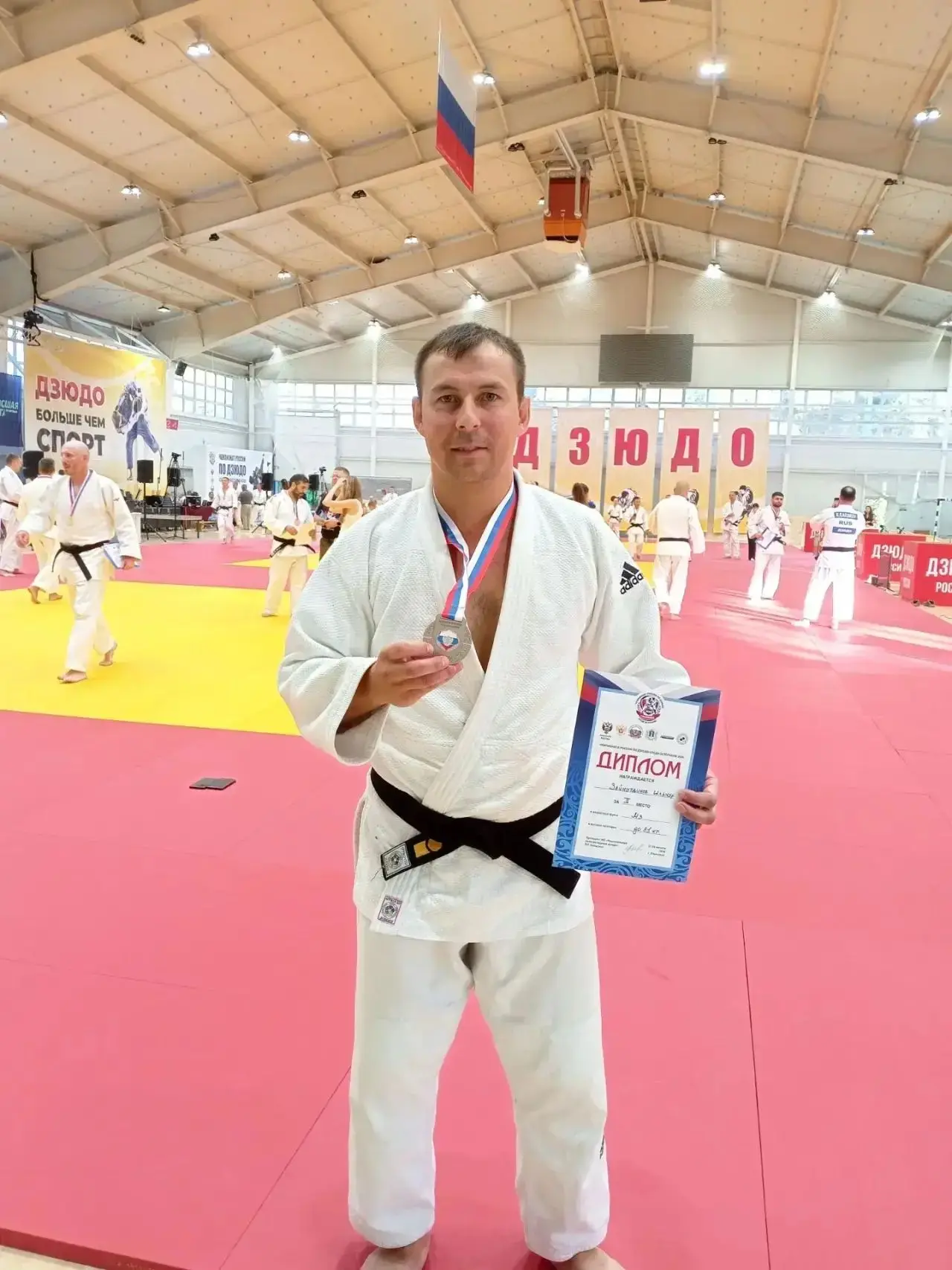 🥋В клубе дзюдо «Пантера» прошёл день борьбы с участием Ильнура Зайнутдинова — воспитан...