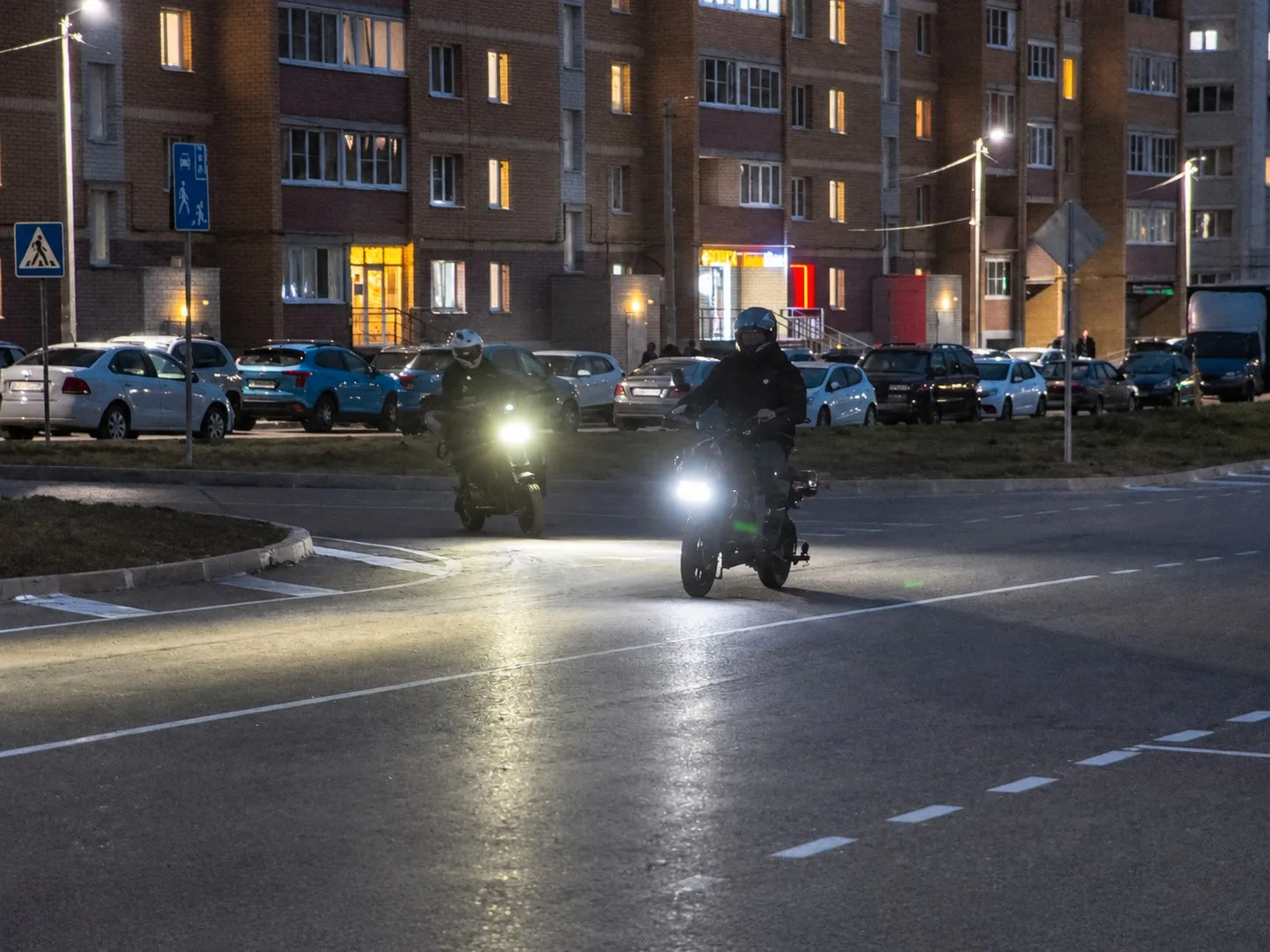 Тишина в дефиците: новый сквер в Юрьевце облюбовали лихачи на питбайках