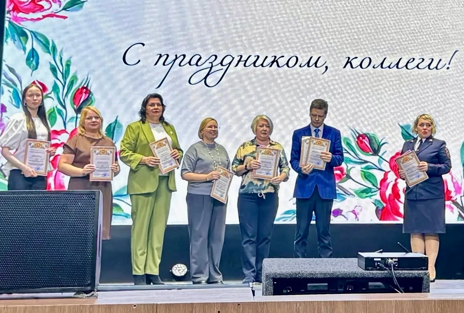 Отдел МВД России по Каслинскому району в лице начальника отдела Александра Козлова, наг...