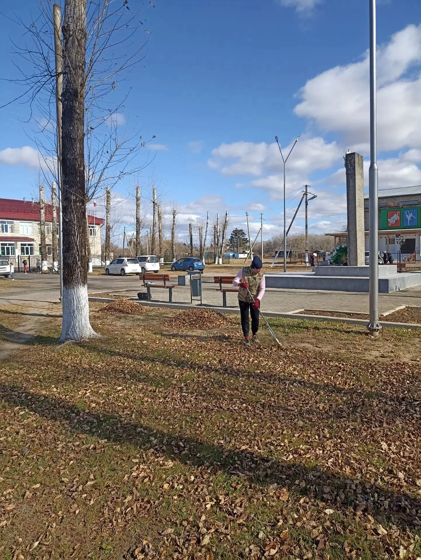 ☀Субботник - это не просто уборка. Это забота о своём селе, уважение к соседям и любовь...