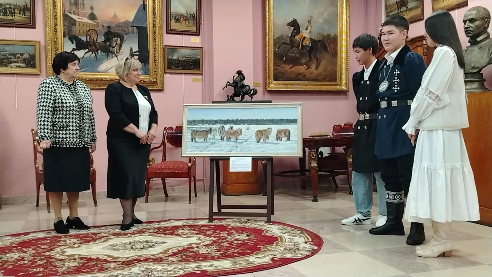 Бүгүн Москва куоракка Антоновка орто оскуолатын үөрэнээччилэрэ Ньурба агрооскуолаларын ...