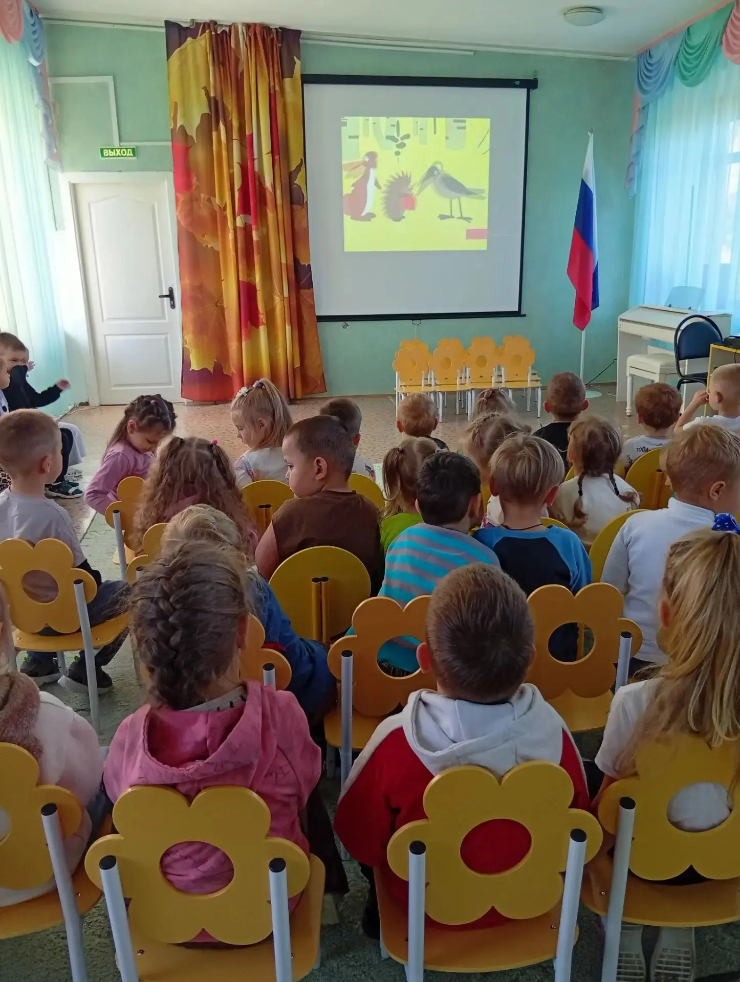 🎬 Кинопоказ в детском саду!