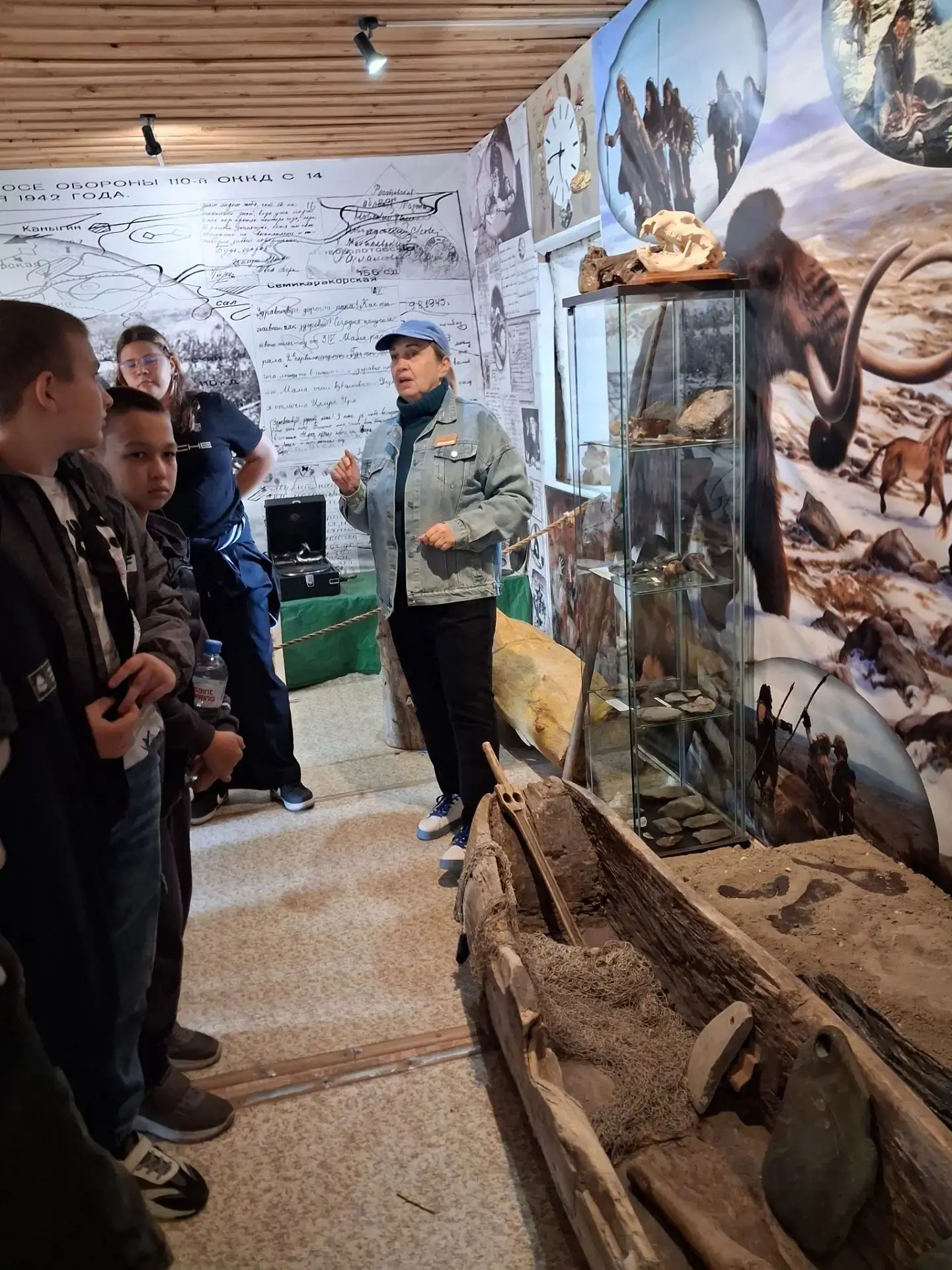 🌀 Учащиеся 5-х классов посетили удивительное место – «Затерянный мир» в х. Пухляковски...