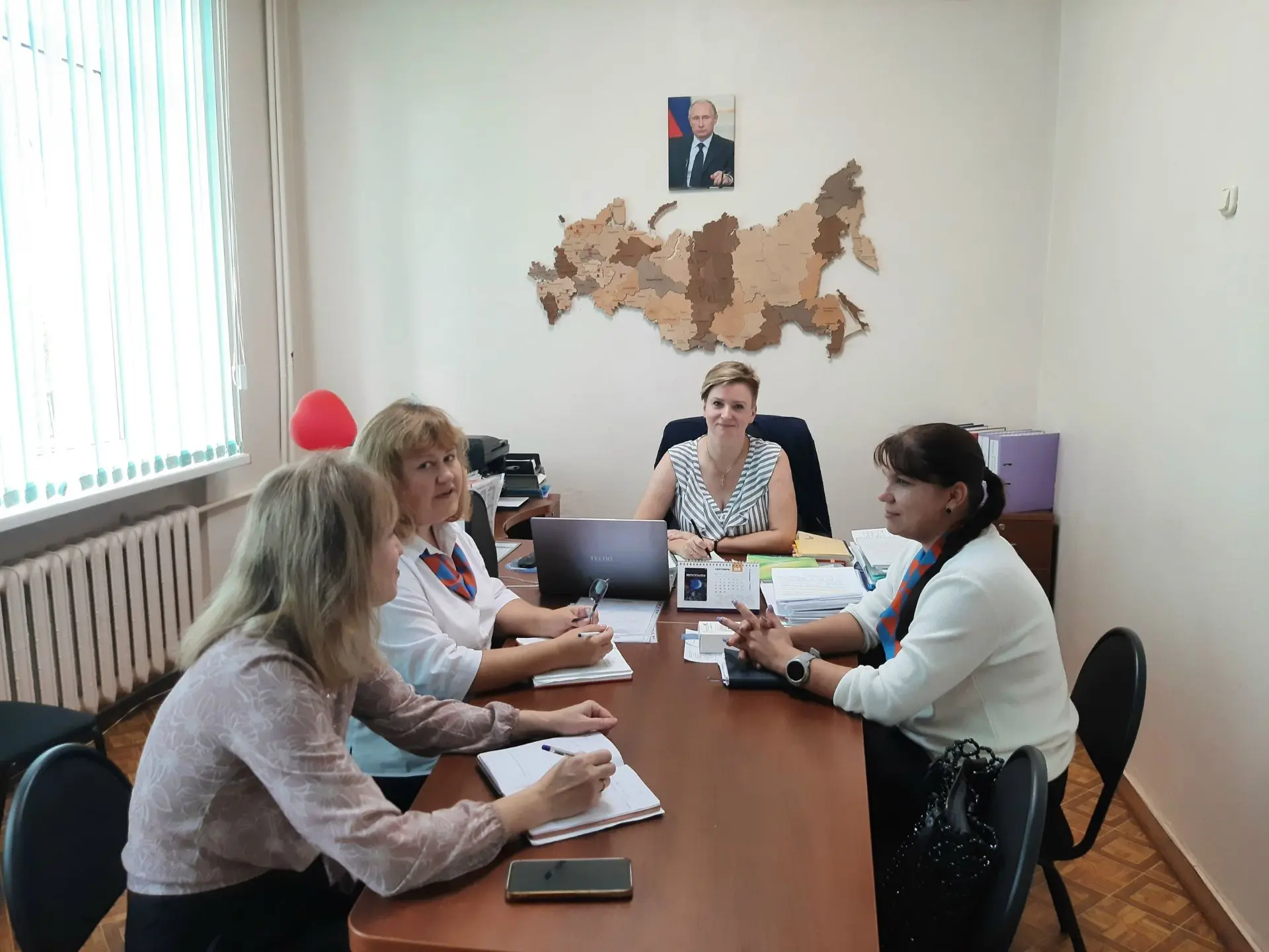 Первая работа — прямо в школе! 🏫