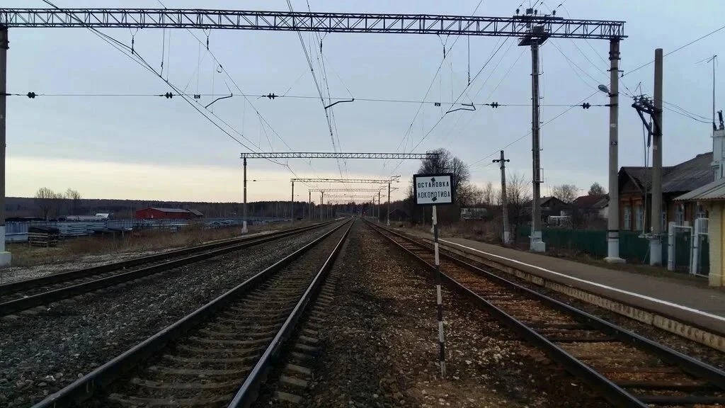 ⚡️ Под Костромой электричка сбила двух женщин: одна из них погибла на месте