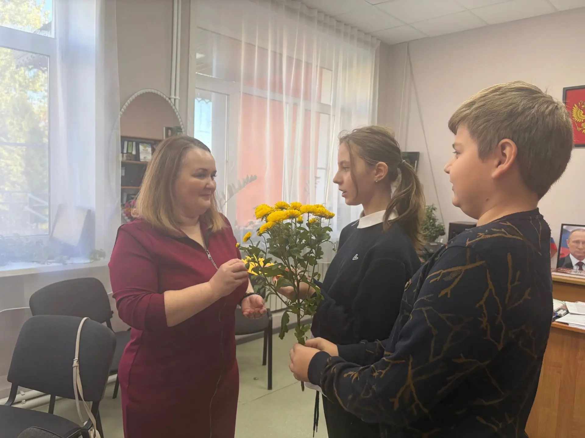 Сегодняшний День учителя получился невероятно тёплым! 🍁✨