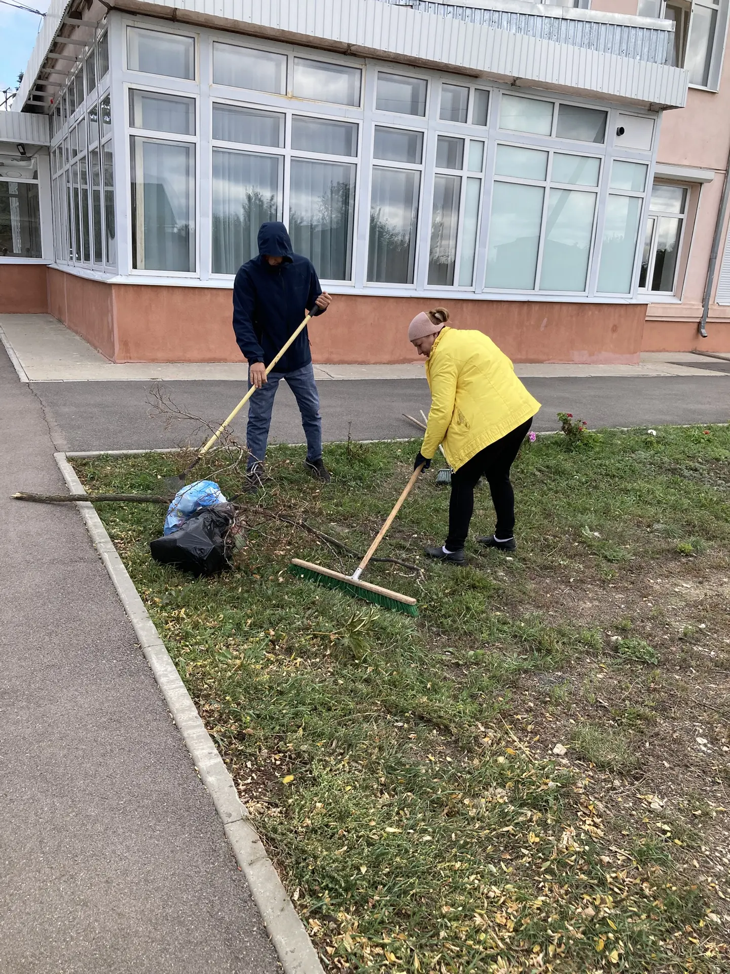 Наступила осень, а вместе с ней — время традиционного месячника чистоты. С 1  по 30 окт...