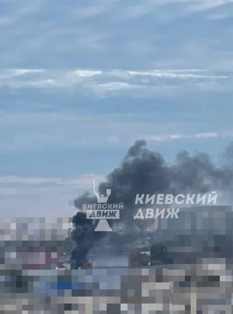 Момент удара «Герани» по складу в Киеве.