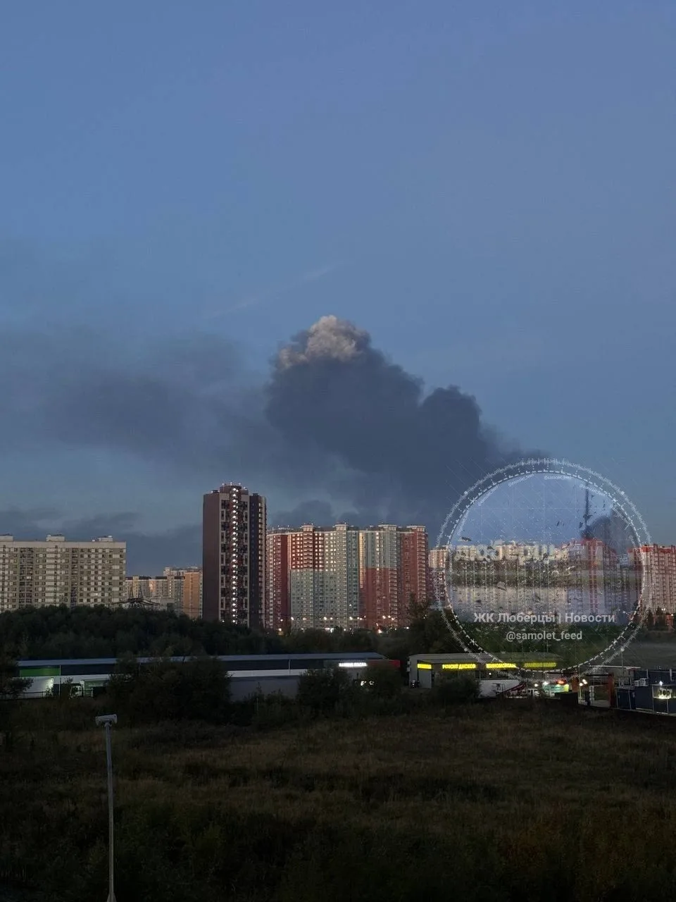 После ночной атаки БПЛА на Москву горит НПЗ в Капотне.
