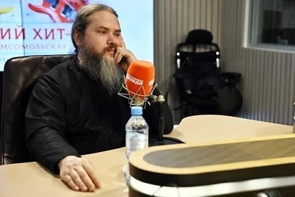 👑 На радио «Комсомольская правда» иеромонах Игнатий (Шестаков) рассказал, как участвов...
