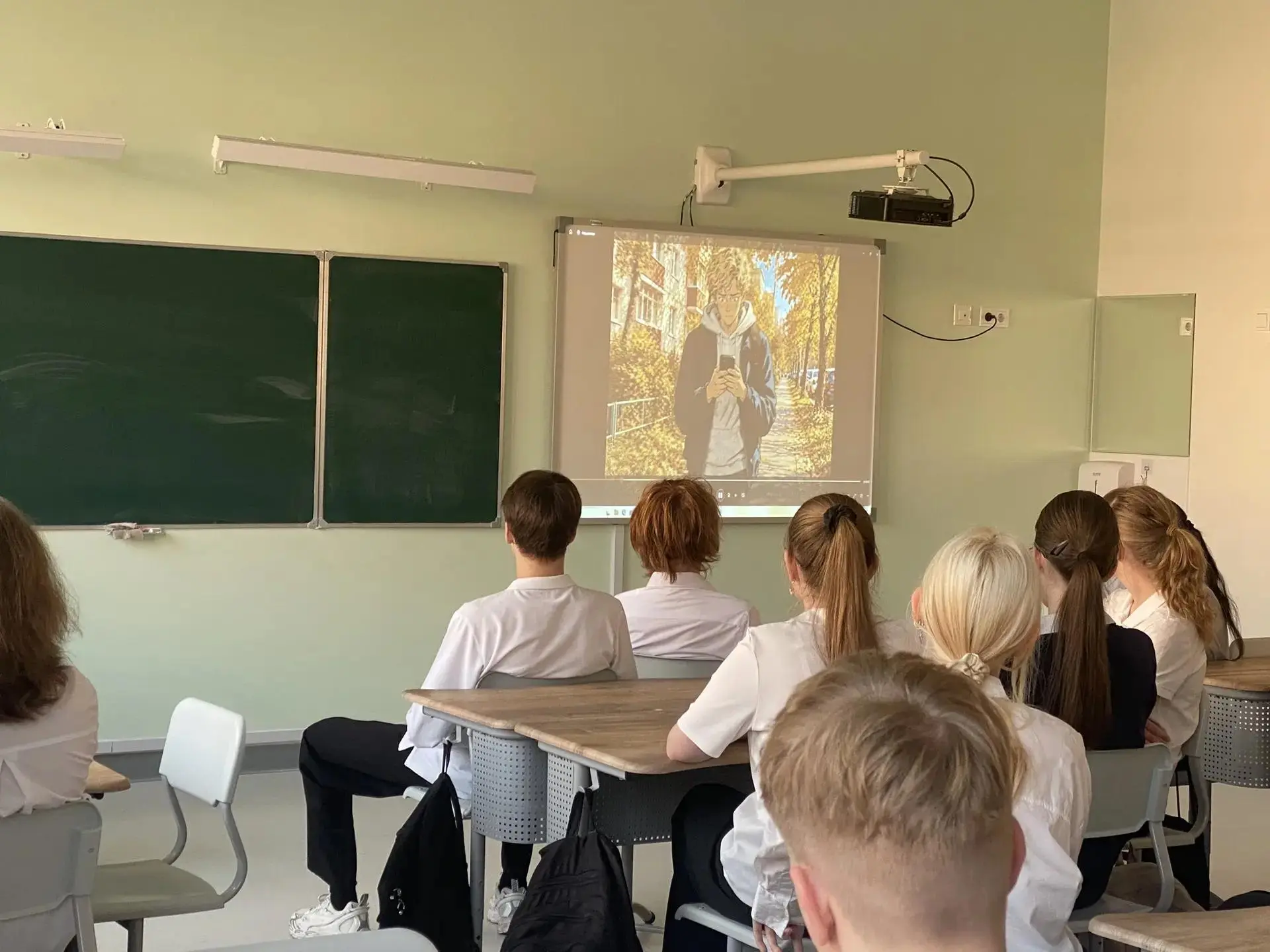 12 октября состоялось очередное занятие «Разговоры о важном». На этот раз обе возрастны...
