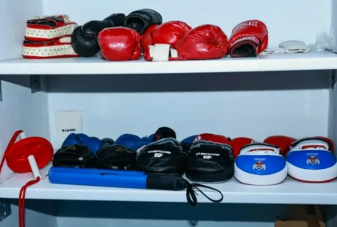 🥊 В Новошахтинске спортшколу обязали закупить инвентарь для бокса