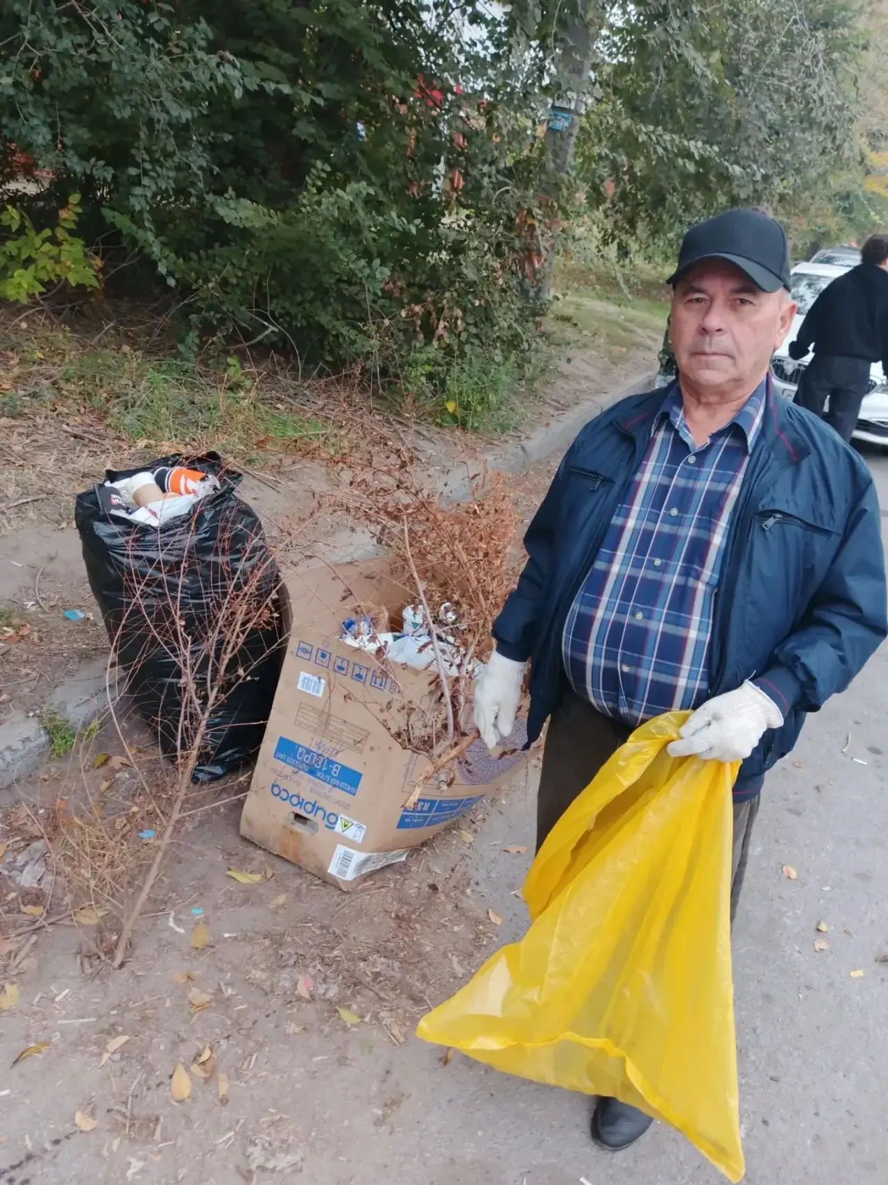 🍁 Жители нашего города объединились для наведения порядка на улицах, в парках, скверах...