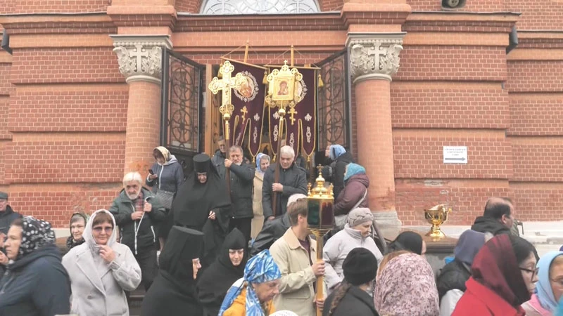 14 октября православный мир отметил Покров Пресвятой Богородицы. Для города Хотьково эт...