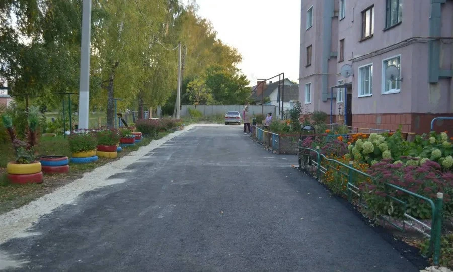В Колпне отремонтировали четыре дворовые территории