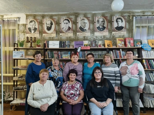 В Чёрновской поселенческой библиотеке для женского клуба общения "Надежда" прошел вечер...