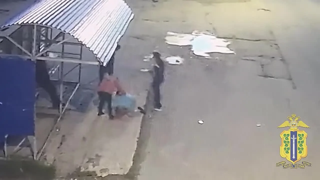 В Ельце парень выстрелил в мужчину и женщину из аэрозольного пистолета. По данным полиц...