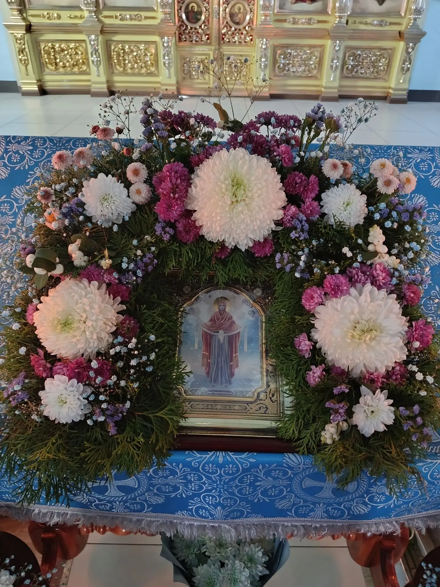 Божественная литургия в праздник Покрова Божией Матери!⛪