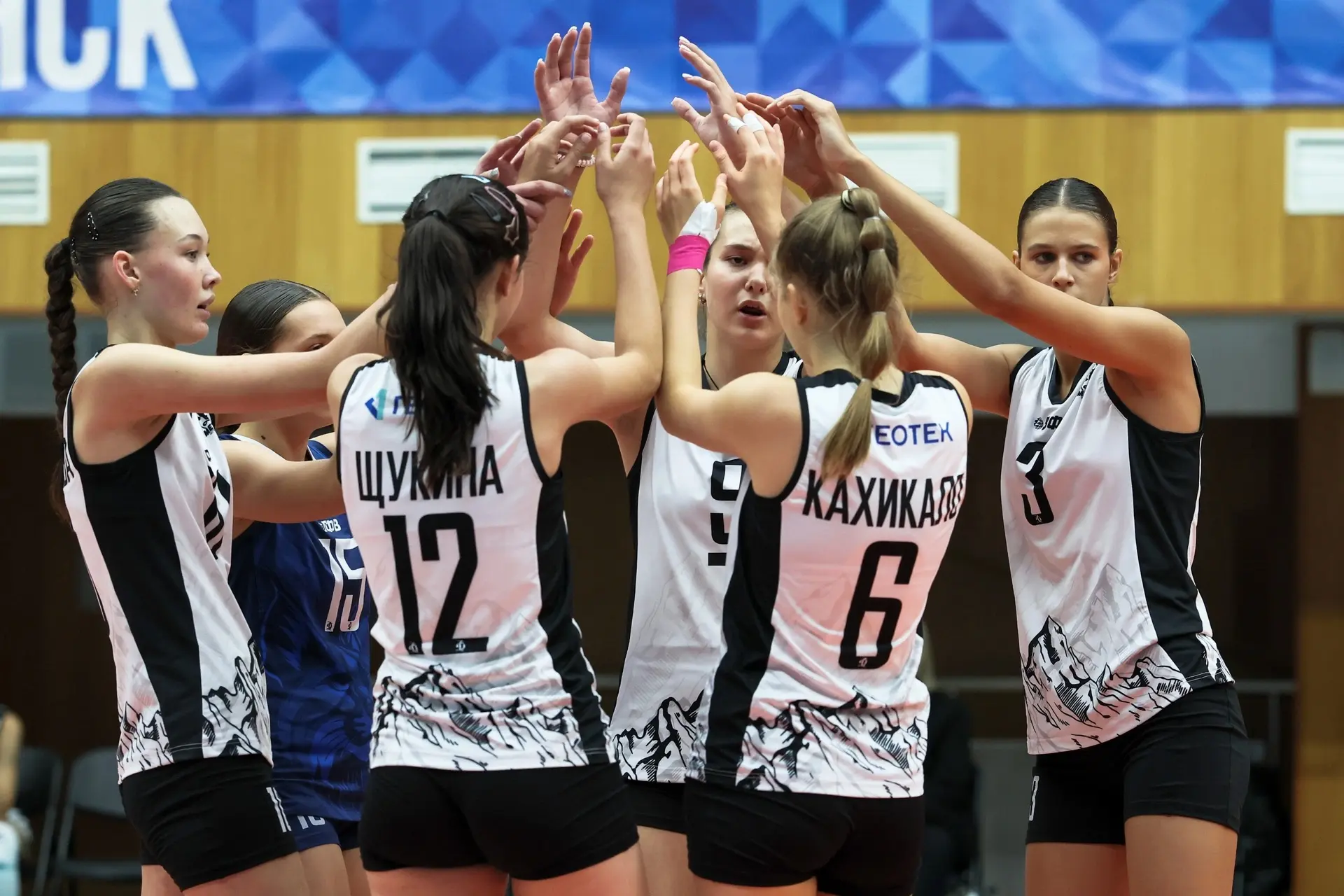 Листаем победный альбом и ловим волейбольный вайб🔥🏐