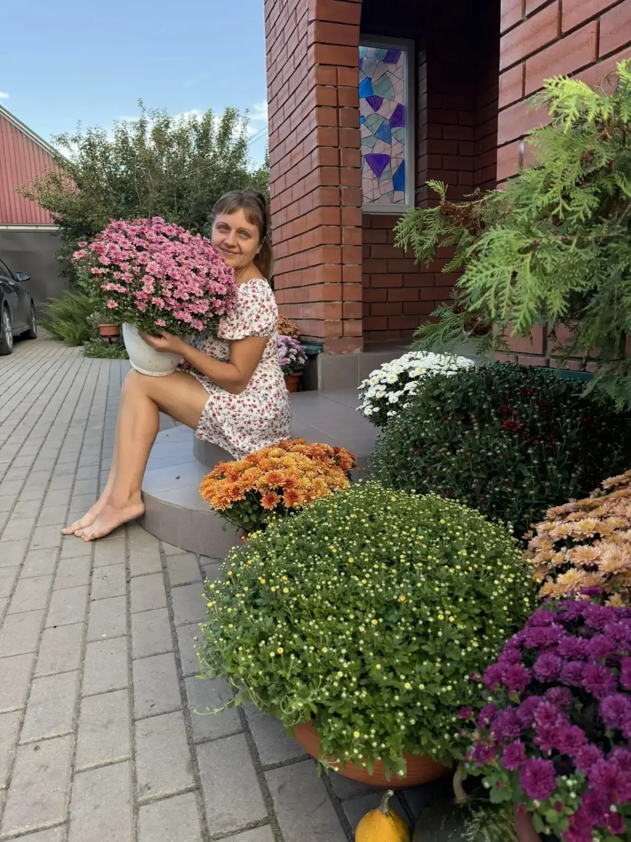 А новый день, как маленькая
