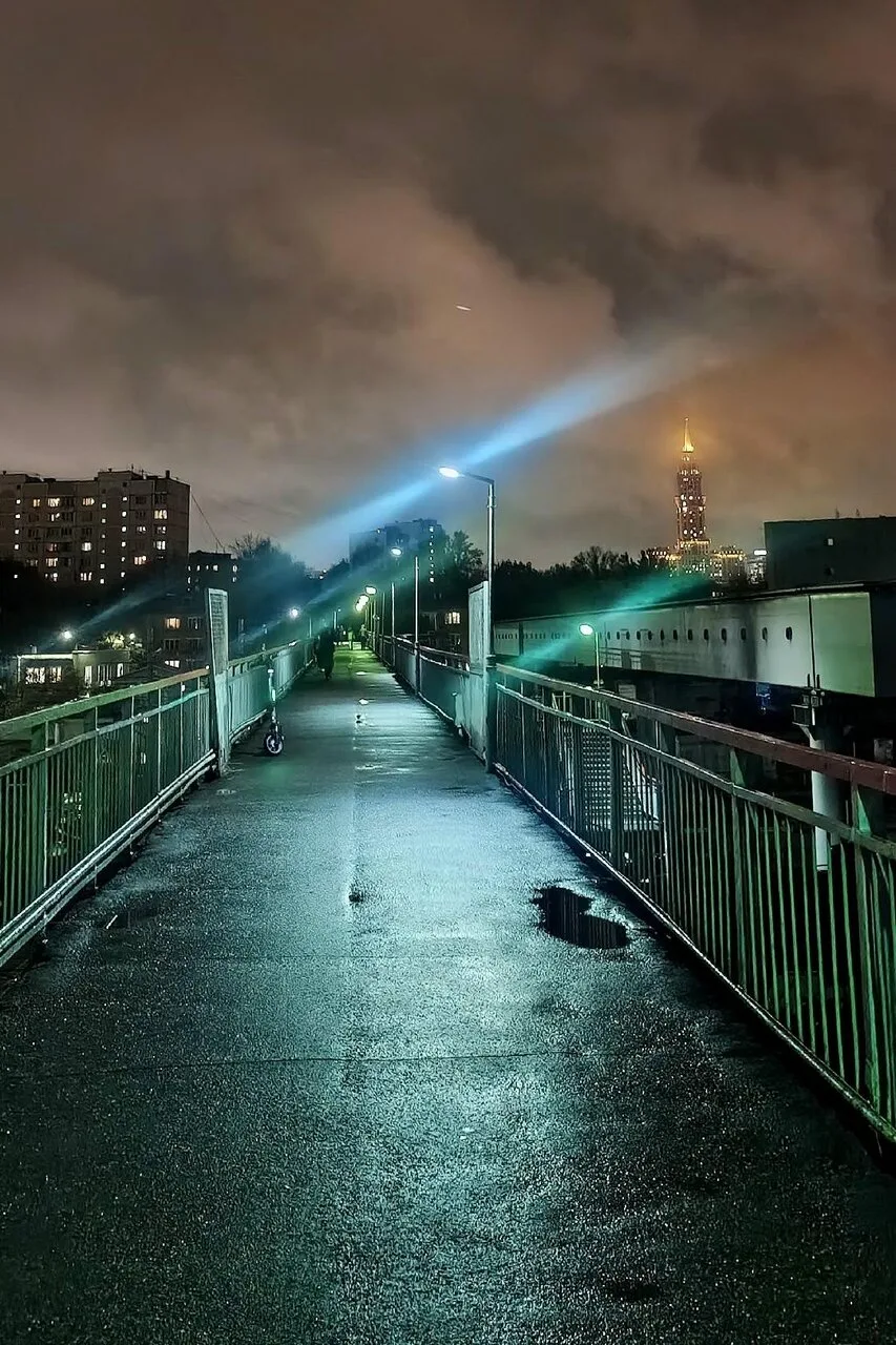 🌚🌛 Вечерний осенний пейзаж на мосту через платформу Красный Балтиец.