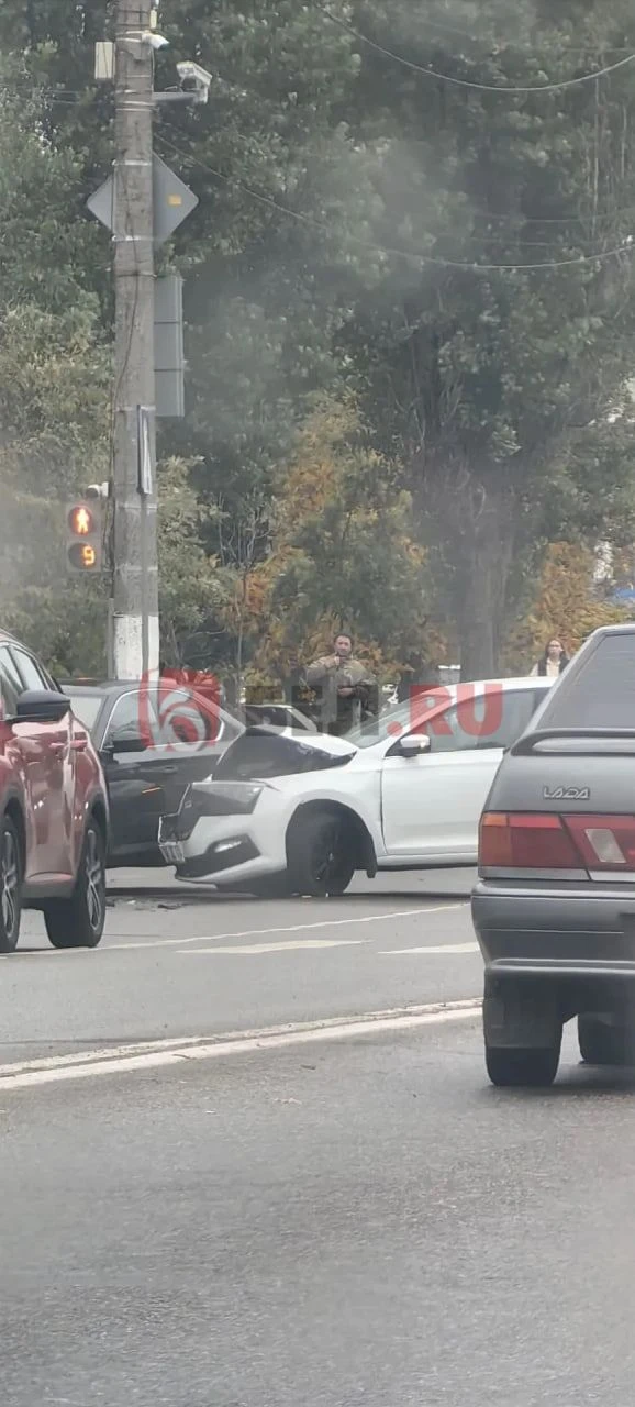 Ещё одна авария в Белгороде, в этот раз на улице Губкина.