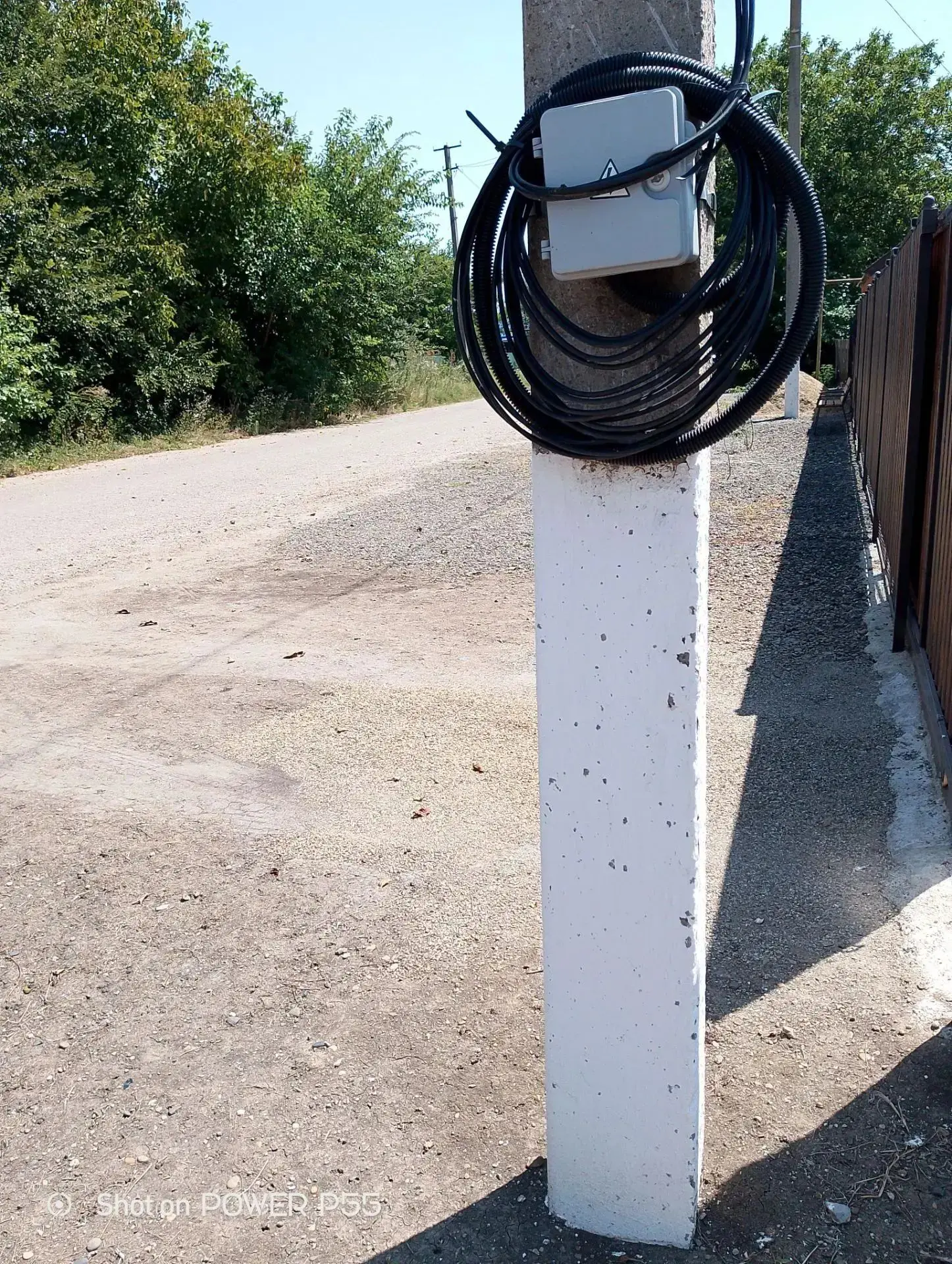 В ст. Воронцовской продается угловой земельный участок 20/40 (9 соток), угол улиц Ровна...
