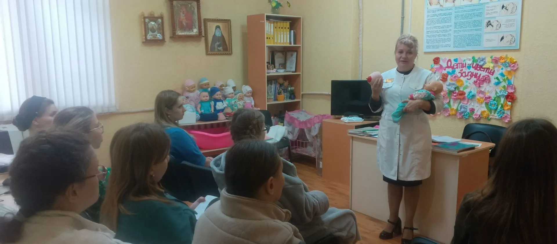 ❗В рамках федерального партийного проекта "Крепкая семья" в Городском роддоме города Ма...