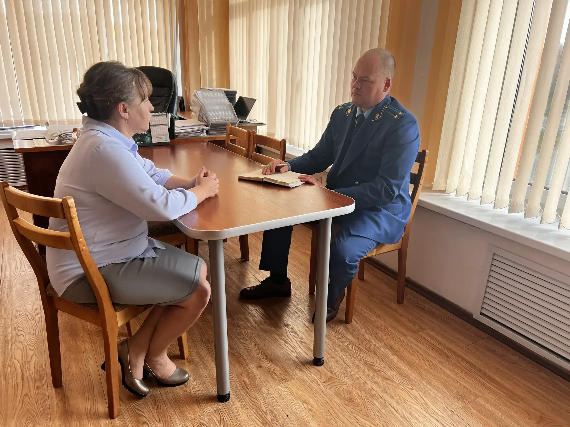 ♦В Гороховце прокурор района провел прием граждан в АО «Денисовский завод»